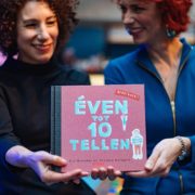 hd - éven tot 10 tellen - th en eb met boek 2 lage res - 17